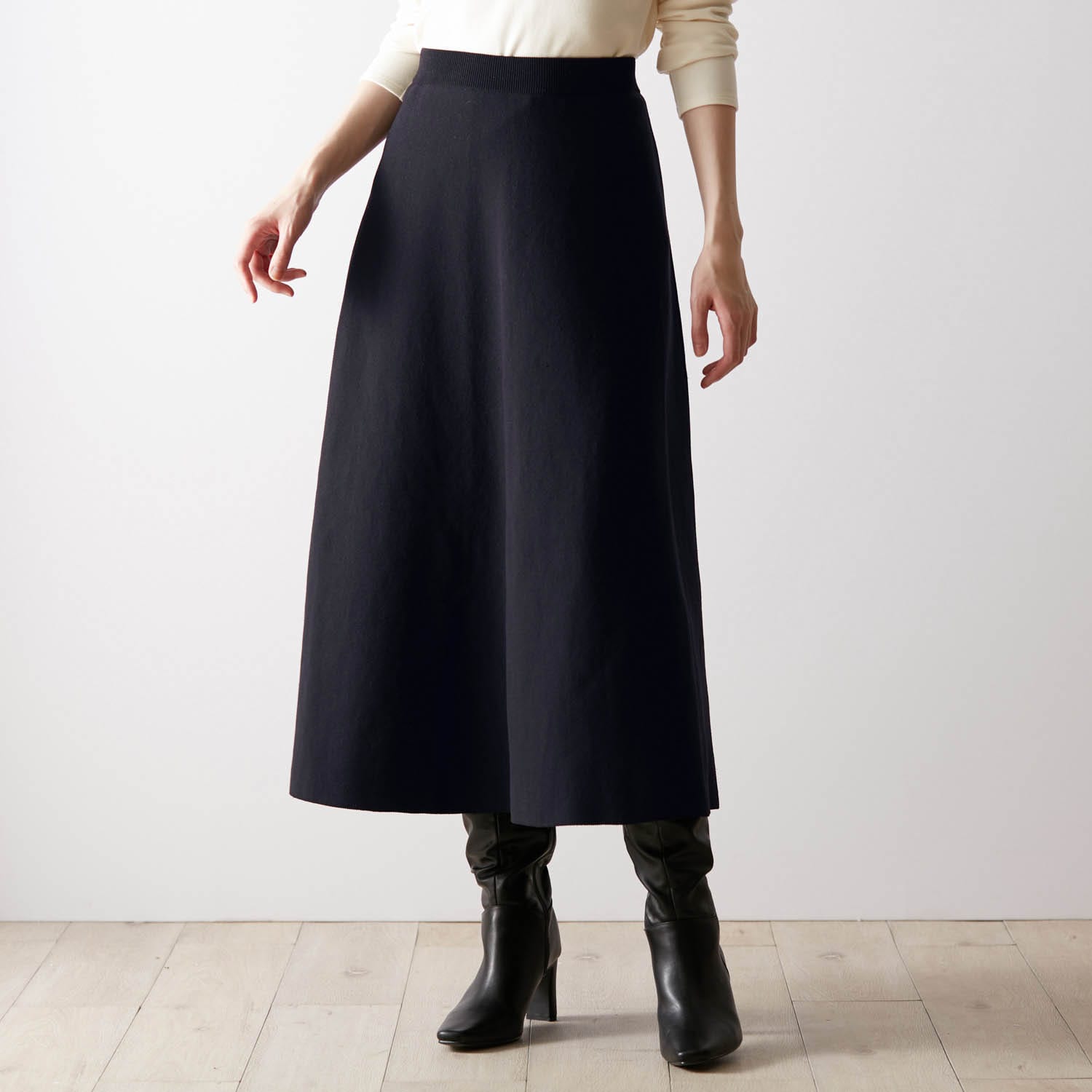 ベルメゾン 軽いはき心地のニットフレアスカート ブラック S